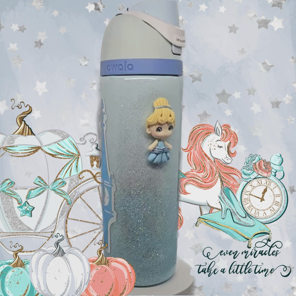 👑 Cinderella 24 oz Owala Disney Princess FreeSip Tumbler